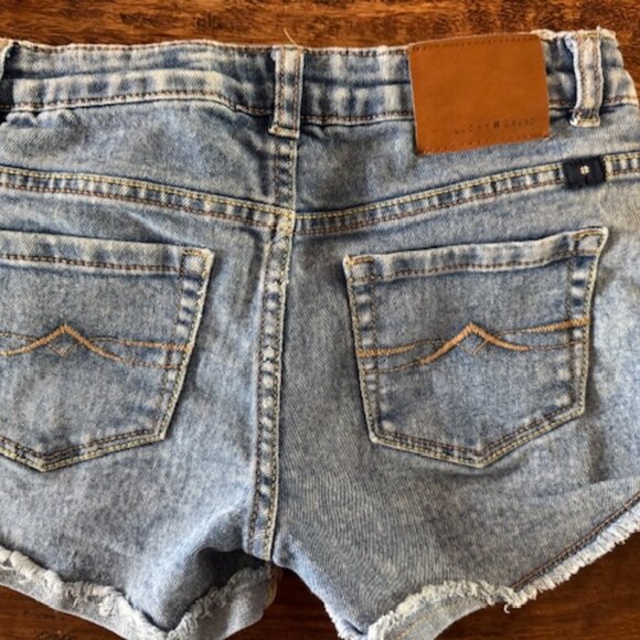 Girls Lucky Jean Shorts Size 10 - Picture 2 of 2